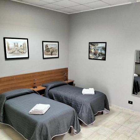 Casa Di Aurora Apartment Guidonia Montecelio Bagian luar foto