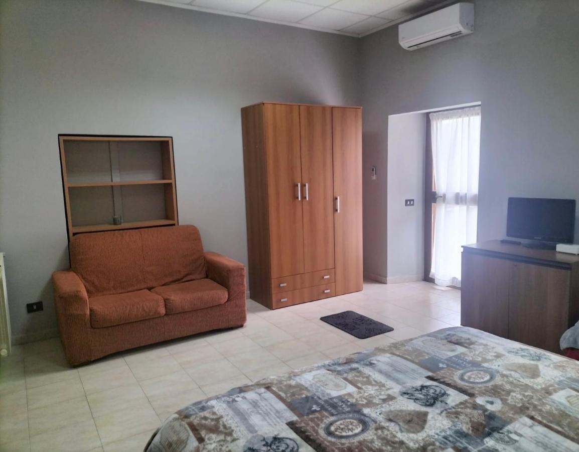 Casa Di Aurora Apartment Guidonia Montecelio Bagian luar foto